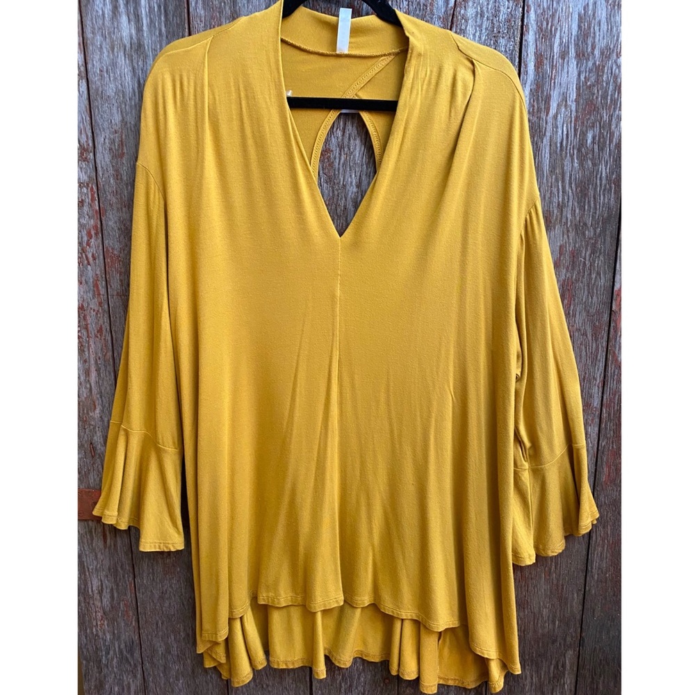 Mustard 3/4 sleeve plus size top